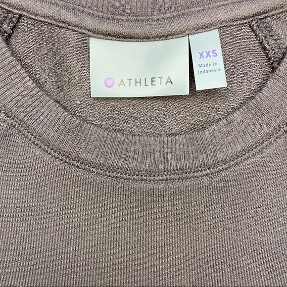 Athleta Longsleeve Workout Top - Picture 3 of 5